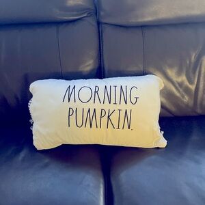RAE DUNN “Hello Pumpkin” pillow